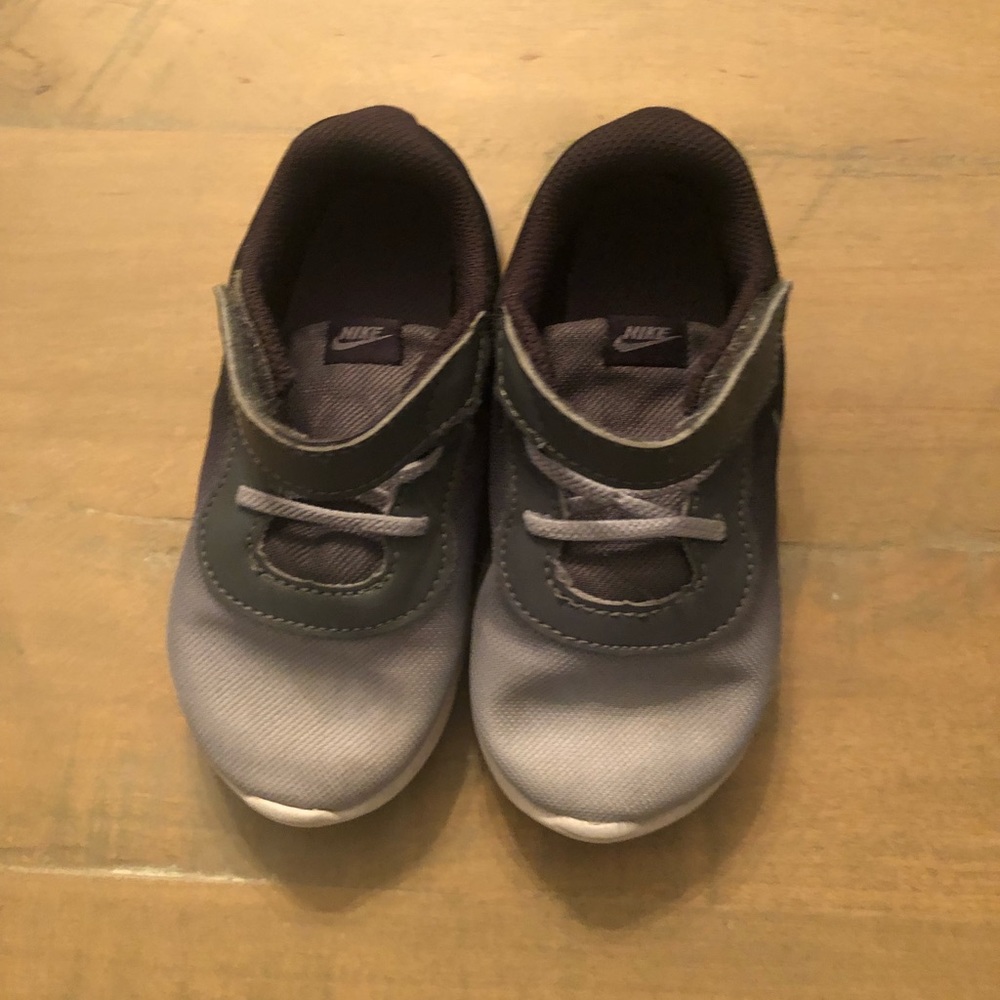Toddler sneakers